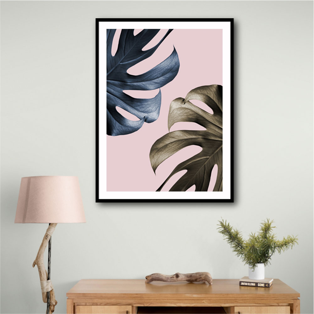 Monstera Pink Light 01