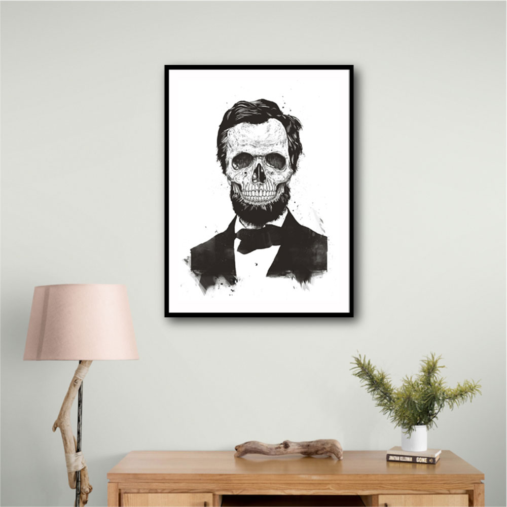 Dead Lincoln Black & White