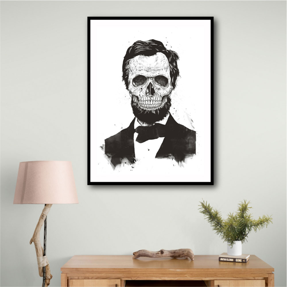 Dead Lincoln Black & White