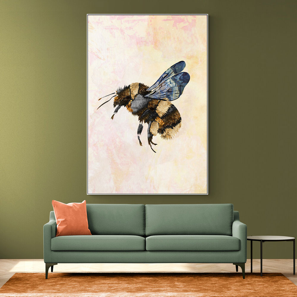 Grunge Watercolour Bee