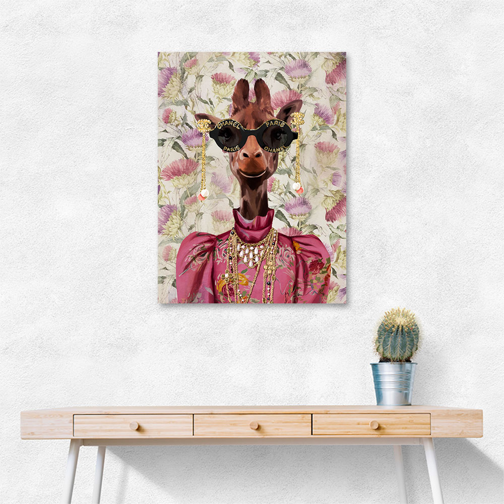 Fashion Victim Giraffe Fashion Victim Giraffe