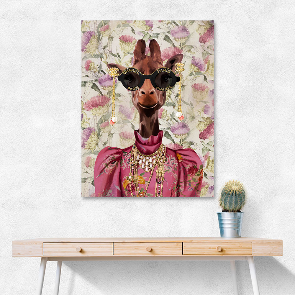 Fashion Victim Giraffe Fashion Victim Giraffe
