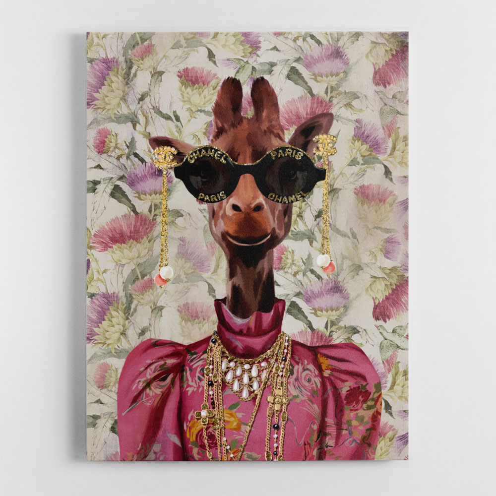 Fashion Victim Giraffe Fashion Victim Giraffe