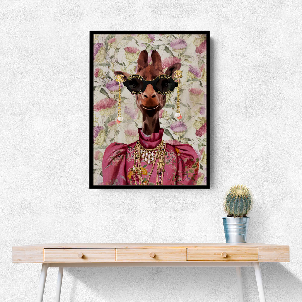 Fashion Victim Giraffe Fashion Victim Giraffe