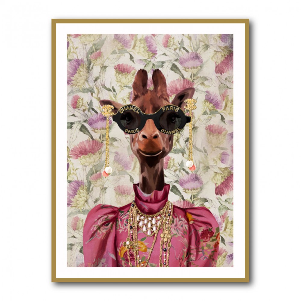 Fashion Victim Giraffe Fashion Victim Giraffe