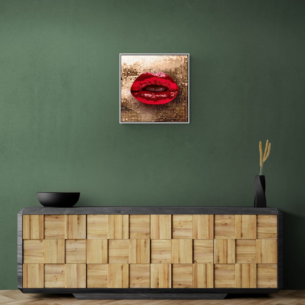 Luxurious Lips Luxurious Lips