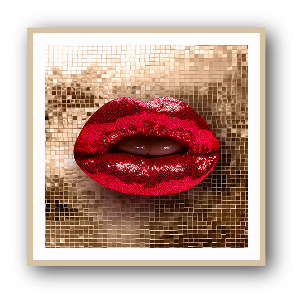 Luxurious Lips Luxurious Lips