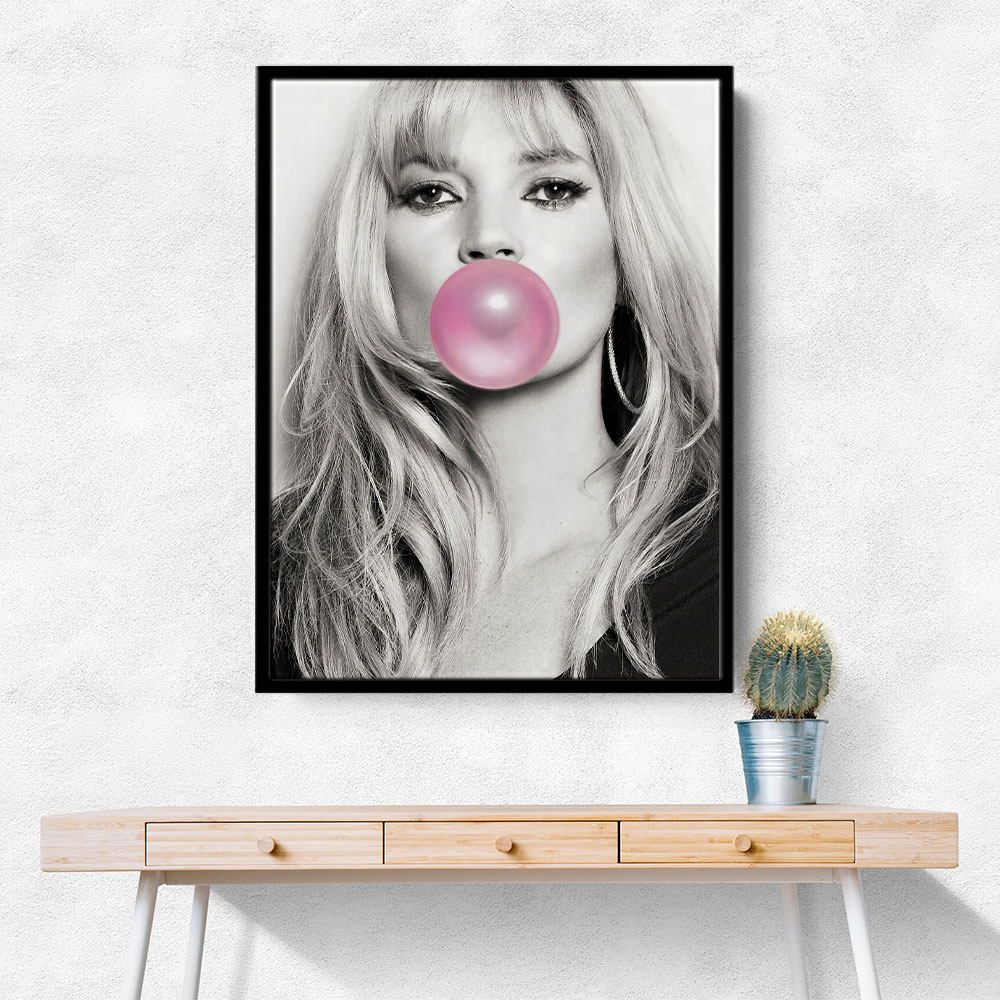 Kate Moss Bubble Gum